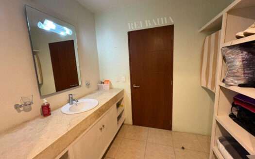 DEPARTAMENTO EN VENTA PLAZA LAS GLORIAS ZONA HOTELERA PUERTO VALLARTA