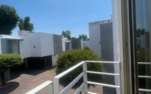 CASA EN VENTA ESCENCIA RESIDENCIAL ZAPOPAN