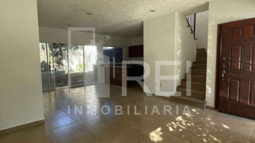 CASA EN VENTA COTO LOS MANZANOS SENDEROS LAS MORAS TLAJOMULCO