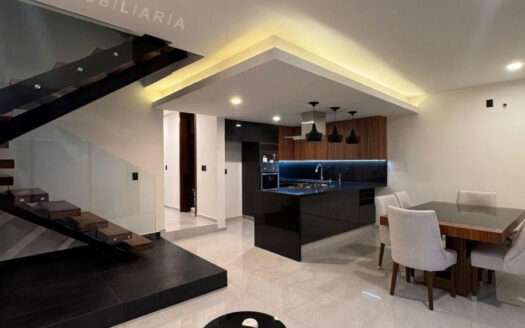 CASA EN VENTA SENDEROS DE MONTE VERDE TLAJOMULCO