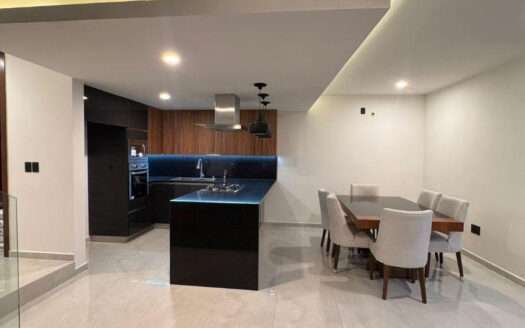 CASA EN VENTA SENDEROS DE MONTE VERDE TLAJOMULCO