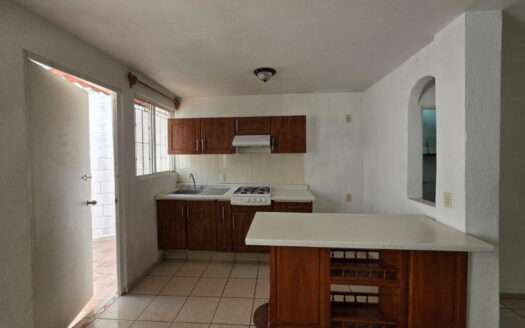 CASA EN RENTA JARDINES DE MIRAFLORES TLAQUEPAQUE