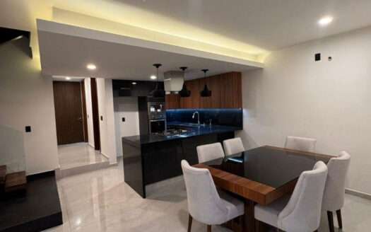 CASA EN VENTA SENDEROS DE MONTE VERDE TLAJOMULCO