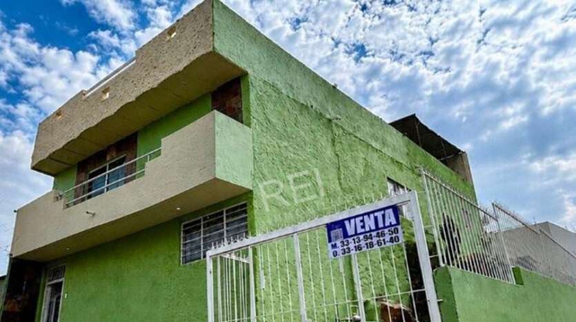 CASA EN VENTA CERRO DEL CUATRO TLAQUEPAQUE