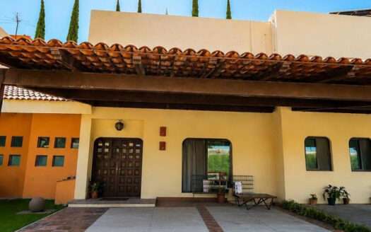 CASA EN RENTA LOS PINOS CAMPESTRE ZAPOPAN
