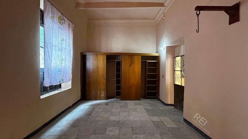 CASA PARA USO COMERCIAL EN RENTA SANTA TERESITA GUADALAJARA