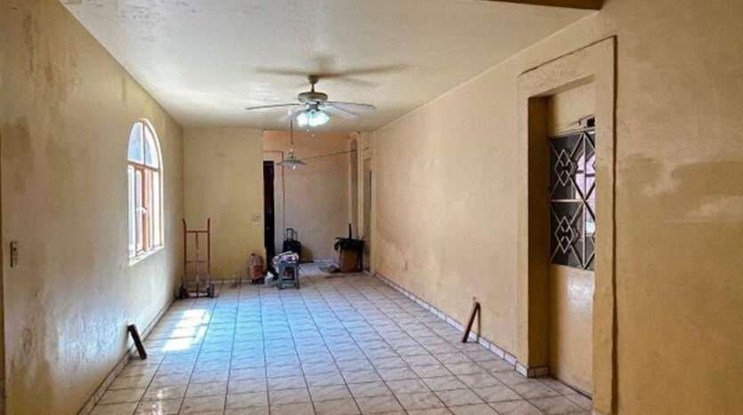 CASA PARA USO COMERCIAL EN RENTA SANTA TERESITA GUADALAJARA