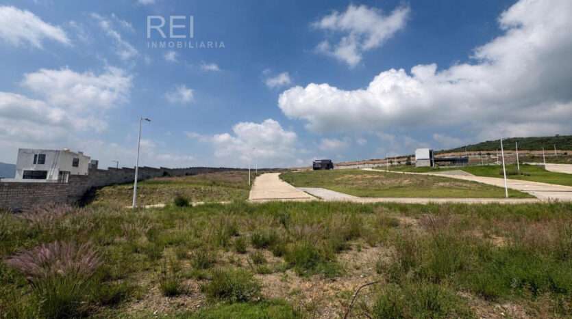 TERRENO EN VETA SENDEROS DE MONTE VERDE TLAJOMULCO