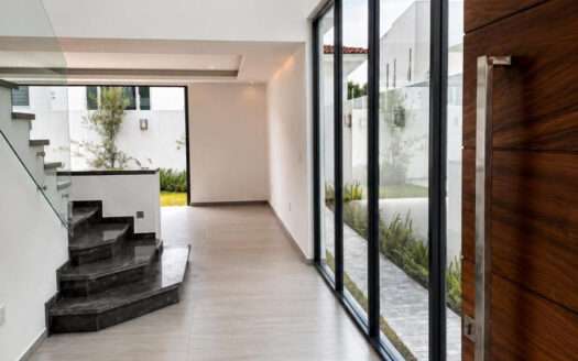 CASA EN VENTA LA RIOJA TLAJOMULCO