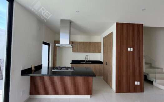 CASA EN VENTA TESISTAN ZAPOPAN