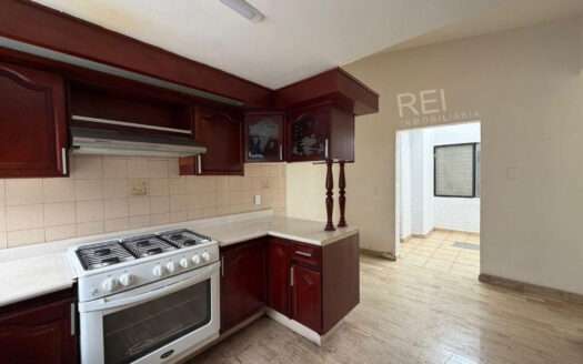 CASA EN RENTA LA ESTANCIA ZAPOPAN