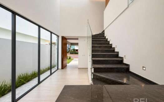 CASA EN VENTA LA RIOJA TLAJOMULCO