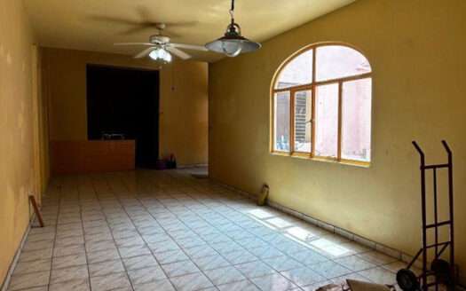CASA PARA USO COMERCIAL EN RENTA SANTA TERESITA GUADALAJARA