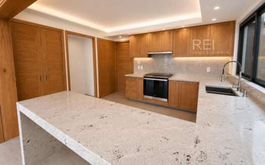 CASA EN VENTA LA RIOJA TLAJOMULCO