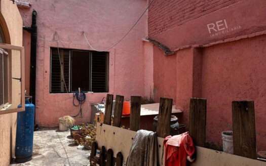 CASA PARA USO COMERCIAL EN RENTA SANTA TERESITA GUADALAJARA