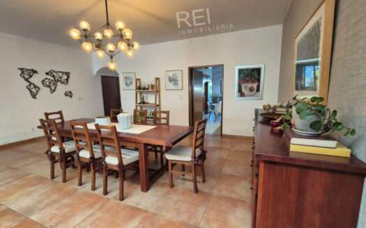 CASA EN VENTA BUGAMBILIAS PRIMERA SECCION ZAPOPAN