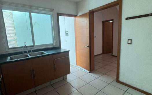 CASA EN VENTA NUEVA GALICIA RESIDENCIAL TLAJOMULCO
