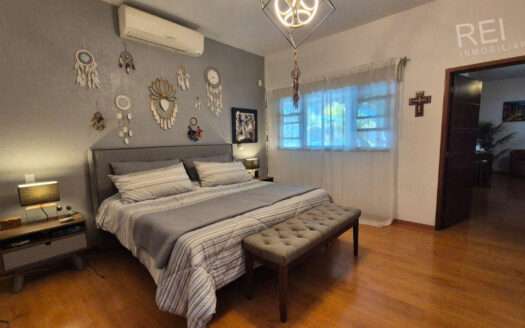 CASA EN VENTA BUGAMBILIAS PRIMERA SECCION ZAPOPAN