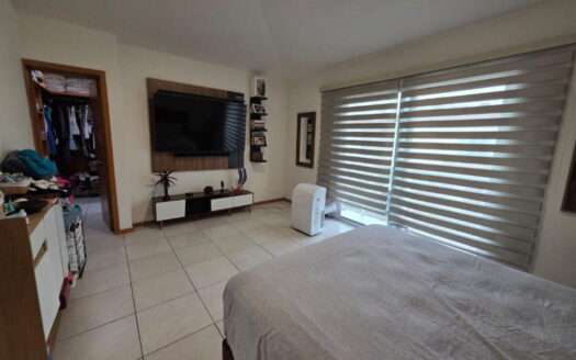 CASA EN VENTA LA TIJERA TLAJOMULCO
