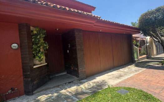 CASA EN RENTA BUGAMBILIAS ZAPOPAN