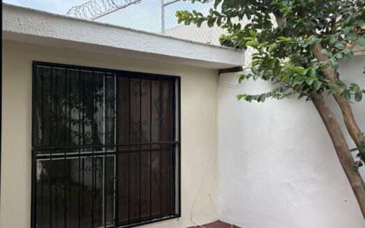 CASA DE UNA PLANTA EN RENTA LA FLORESTA AJIJIC CHAPALA