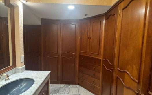 CASA EN RENTA BUGAMBILIAS ZAPOPAN