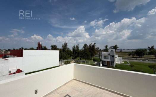 CASA EN VENTA TESISTAN ZAPOPAN