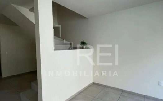CASA EN RENTA VISTA SUR TLAJOMULCO