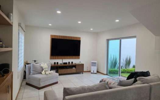 CASA EN VENTA LA TIJERA TLAJOMULCO