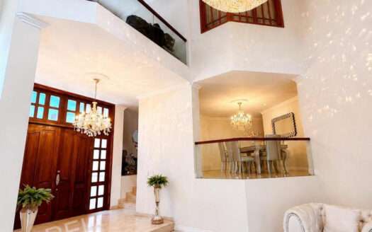 CASA AMUEBLADA EN RENTA COLINAS DE SAN JAVIER ZAPOPAN