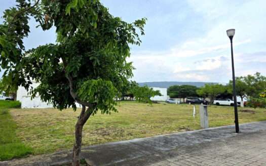 TERRENO EN VENTA RIBERA DEL LAGO ACATLAN DE JUAREZ JALISCO