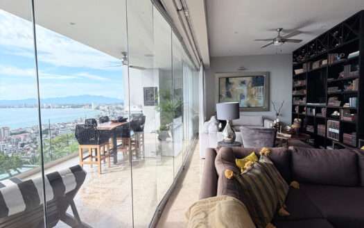DEPARTAMENTO EN VENTA TORRE AVALON, CONCHAS CHINAS EN PUERTO VALLARTA
