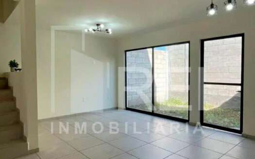 CASA EN RENTA VISTA SUR TLAJOMULCO