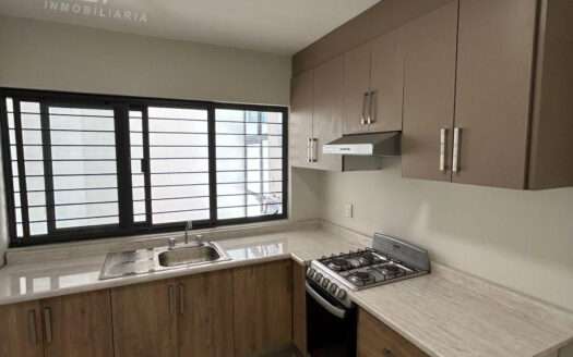 DEPARTAMENTO PLANTA BAJA EN CAMINO REAL ZAPOPAN