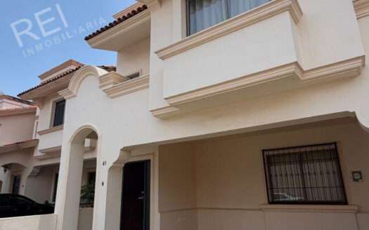 CASA EN RENTA VILLA CALIFORNIA TLAJOMULCO