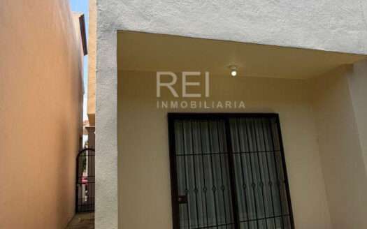 CASA EN RENTA VILLA CALIFORNIA TLAJOMULCO