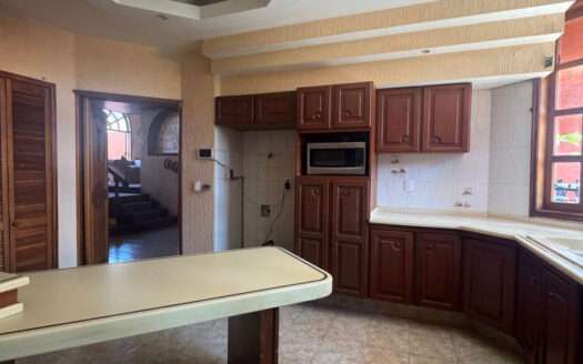 CASA EN RENTA BUGAMBILIAS ZAPOPAN