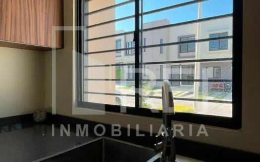 CASA EN RENTA VISTA SUR TLAJOMULCO