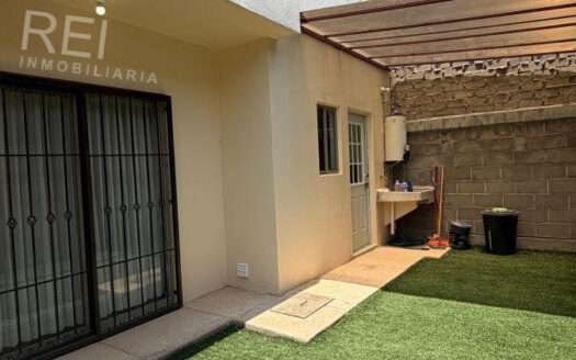 CASA EN RENTA VILLA CALIFORNIA TLAJOMULCO