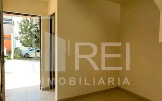 CASA EN RENTA VISTA SUR TLAJOMULCO