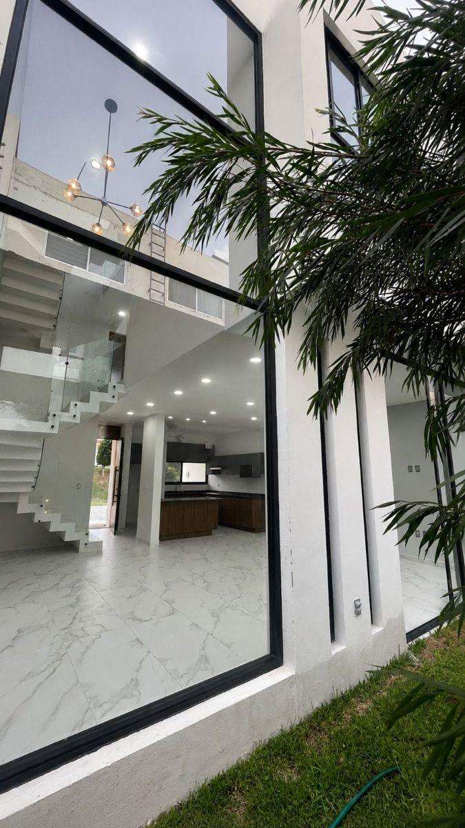 CASA EN VENTA SENDEROS DE MONTE VERDE TLAJOMULCO