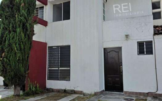 CASA EN RENTA ALTUS BOSQUES TLAJOMULCO