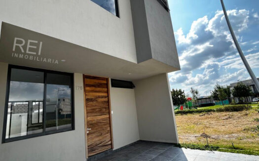 CASA EN RENTA ZOI SANTA ANITA TLAJOMULCO