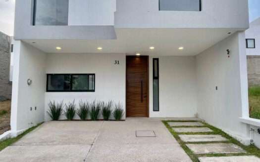 CASA EN VENTA SENDEROS DE MONTE VERDE TLAJOMULCO