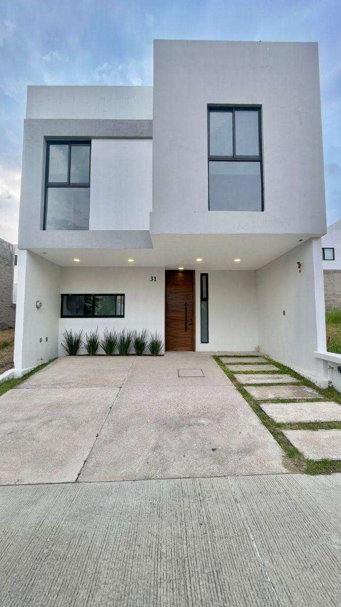 CASA EN VENTA SENDEROS DE MONTE VERDE TLAJOMULCO