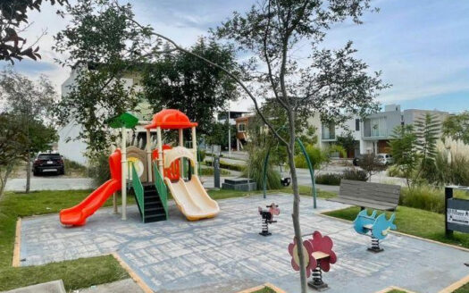 CASA EN VENTA SENDEROS DE MONTE VERDE TLAJOMULCO