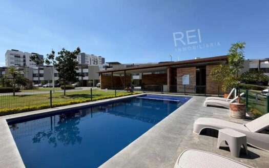 CASA EN VENTA PARQUES DE TESISTAN ZAPOPAN