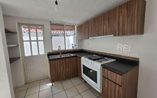 CASA EN RENTA ALTUS BOSQUES TLAJOMULCO
