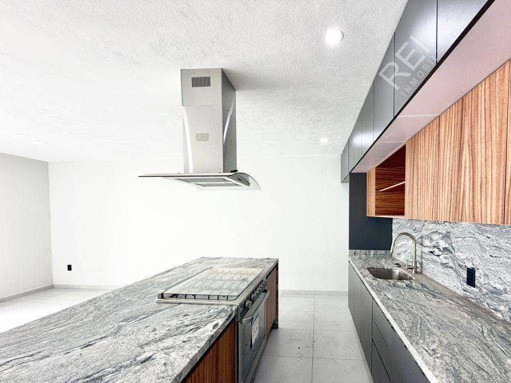 CASA EN ESQUINA EN VENTA EL EDEN SANTA ANITA TLAJOMULCO