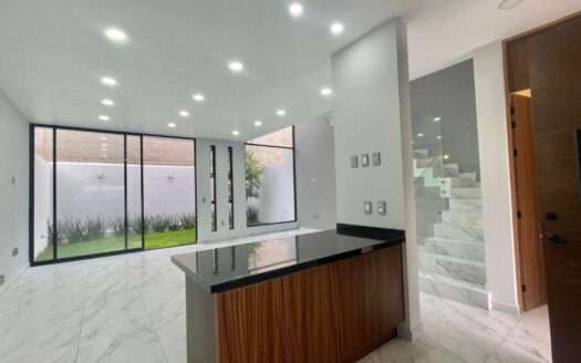 CASA EN VENTA SENDEROS DE MONTE VERDE TLAJOMULCO